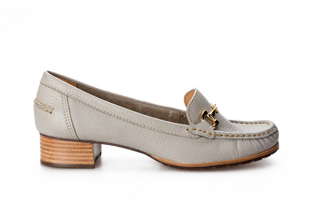 uo clara heeled loafer