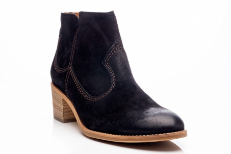 An image of Paul Green '9718' Twice black boot - SALE