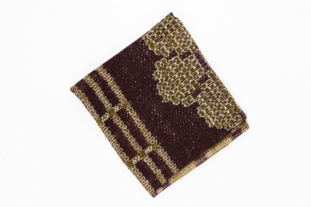 An image of EPICE 'PW2051-A' scarf - khaki/burgundy - Sold