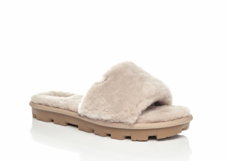An image of UGG '110892' Cozette slipper - oyster SALE