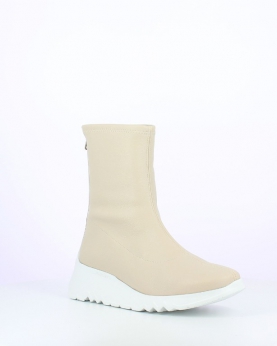 An image of Wonders '6732 Camelus" Ankle Boot - Cream-SALE