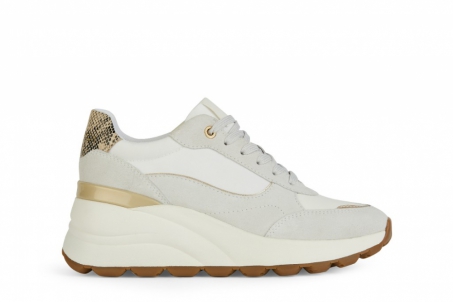 An image of Geox 'Spherica' trainer - white