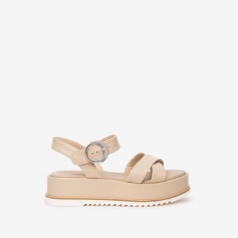 An image of Nero Giardini 'E410740D' chunky flat sandal - beige - SALE