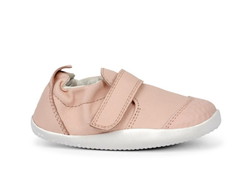 An image of Bobux 'Go' baby's first explorer - pink