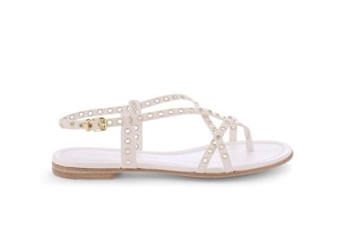 An image of K & S '95090' Elle sandal - milk white