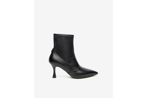 An image of Nero Giardini Premium Collection 'I410830DE' ankle boot - Black 
