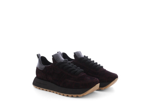 An image of K & S '24210' sneaker - mulberry/black 