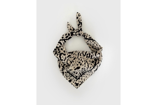 An image of Lescarf Leo Sand/Blk 55cm 
