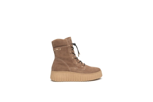 An image of Nero Giardini 'I618124D' chunky ankle boot - light tan