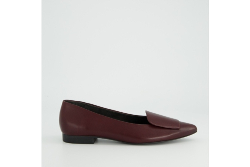 An image of Paul Green '3792' pointed flat - wine