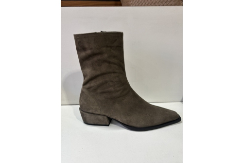 An image of K & S '419100' ankle boot - olive